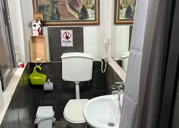 Hoja بيت شباب *