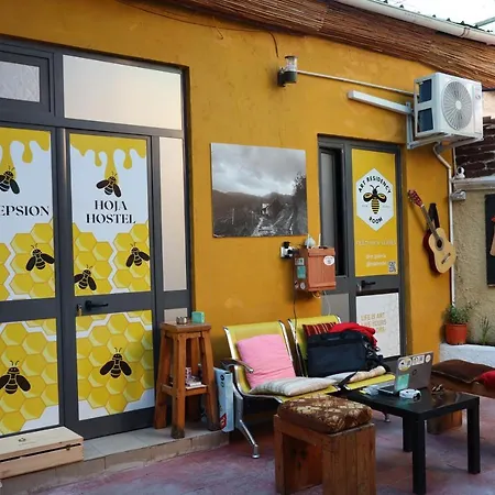 Hoja Albergue Tirana