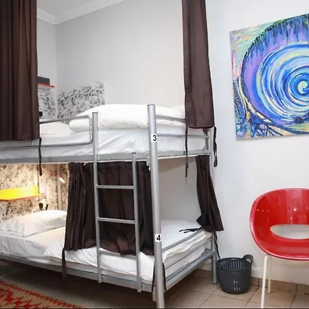 Albergue Hoja Tirana